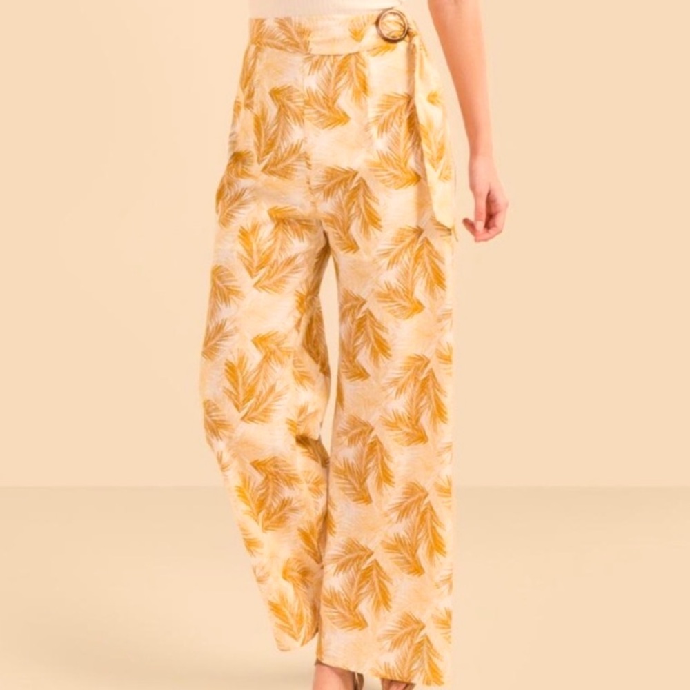 Francesca's Blue Rain Boho Wide Leg
Palm tree Floral Pants Large